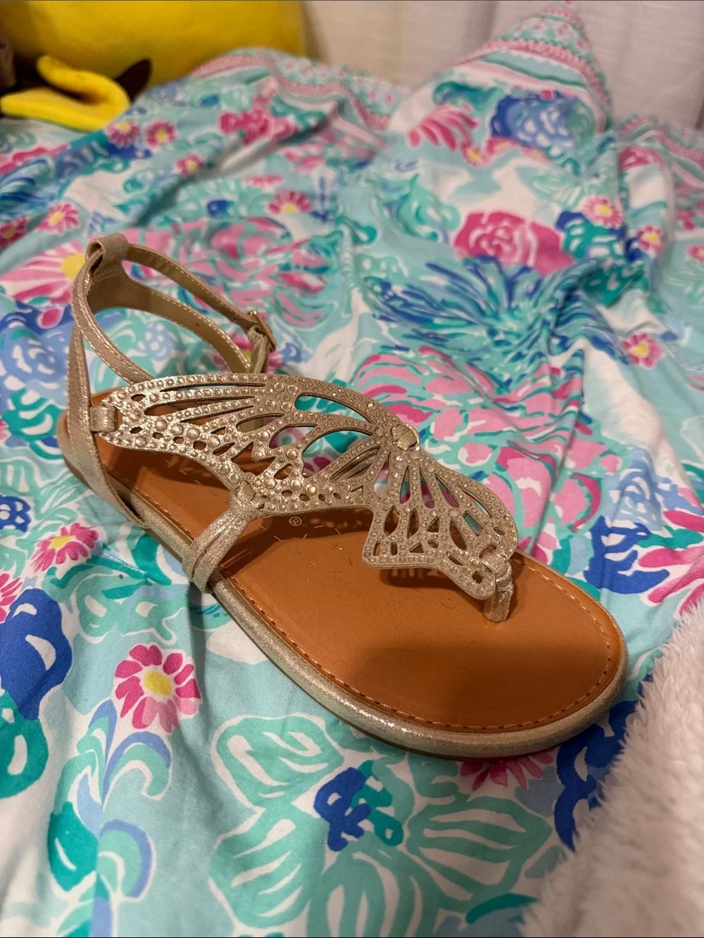 Girls  Glitter Butterfly T-Strap Sandal in Gold